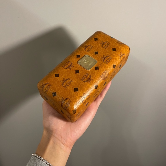 MCM sunglasses - Picture 2 of 5